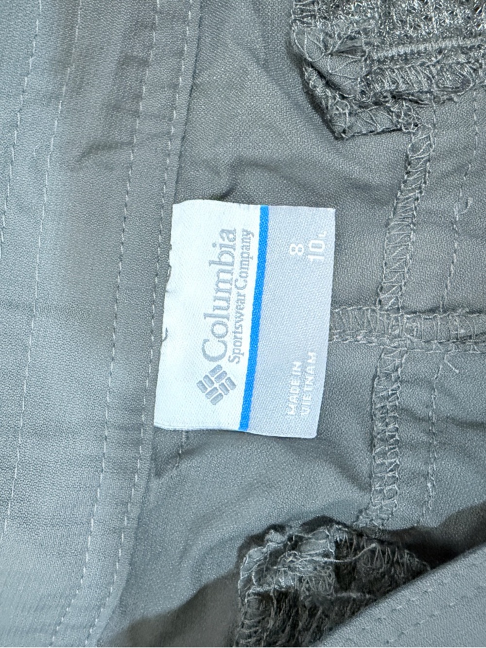 NWT Columbia Women’s Omni-Shade Cargo Shorts Gray Size 8 - Picture 9 of 9